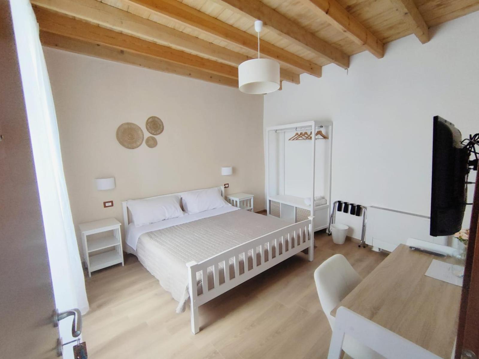 Donna Raffaela Bed & Breakfast Tertenia Luaran gambar