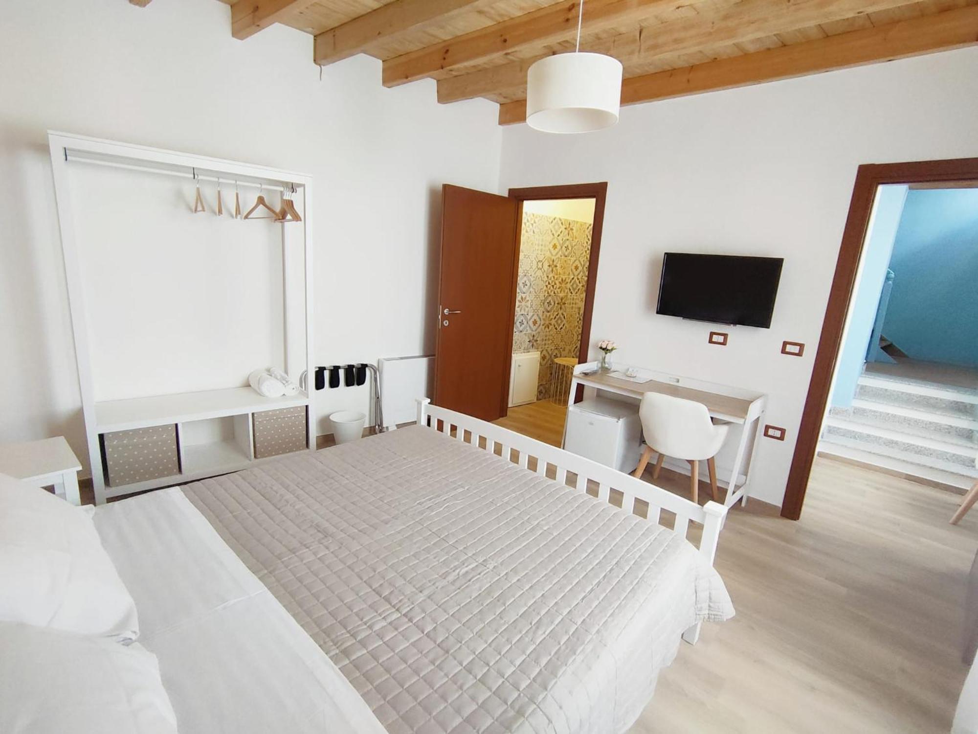 Donna Raffaela Bed & Breakfast Tertenia Luaran gambar